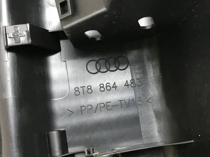 Audi A5 8T 8F (2007 - 2011) 8T8864483 Отделка порога багажника — фото 4