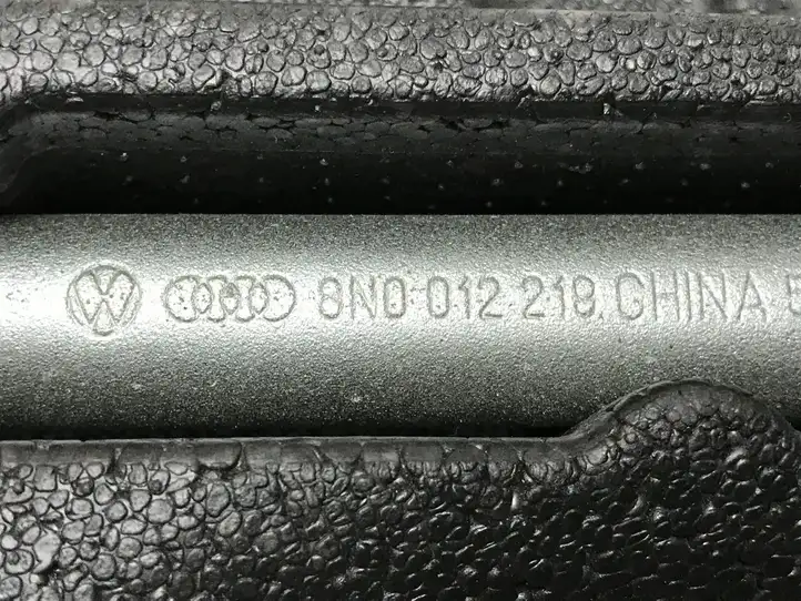 Audi A4 S4 B9 (2015 - 2019) 8W0012109 Ящик для инструментов — фото 3