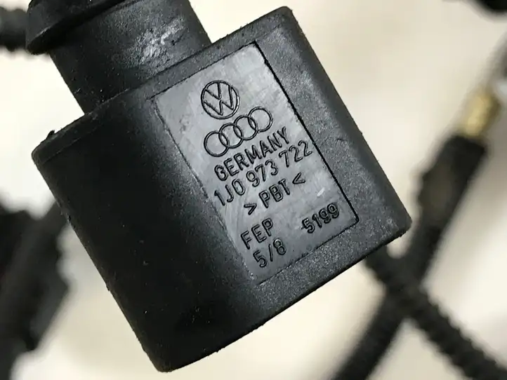 Audi A5 8T 8F (2007 - 2011) 8K0971228G Проводка двигателя — фото 16