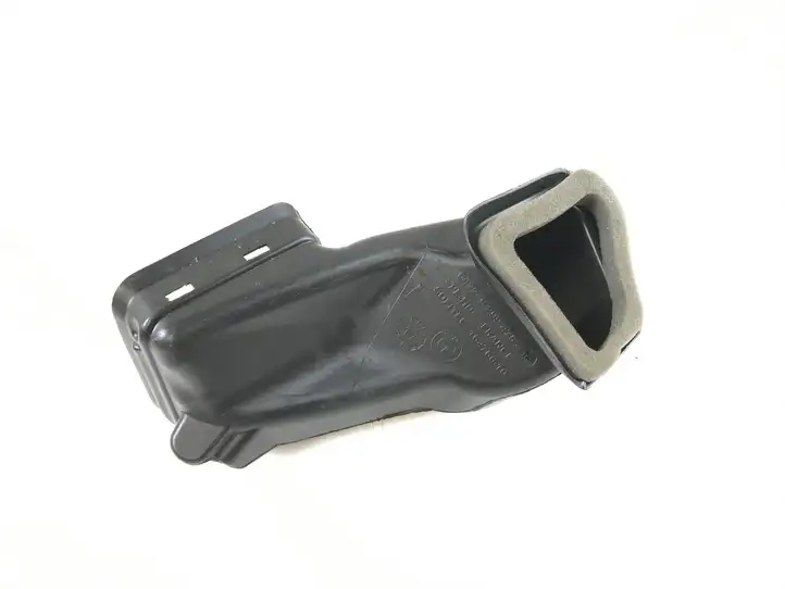 BMW 5 G30 G31 (2016 - ) 9299475 Пластиковый корпус — фото 2