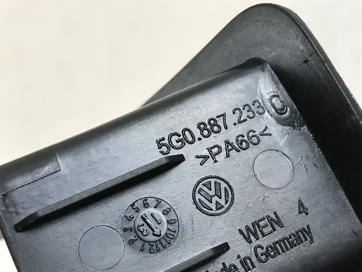 Volkswagen Golf VII (2013 - 2019) 5G0887187 Заглушка ISOFIX — фото 8