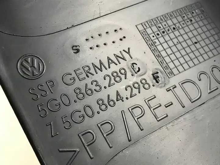 Volkswagen Golf VII (2013 - 2019) 5G0863289C Другая деталь консоли (туннеля) — фото 3