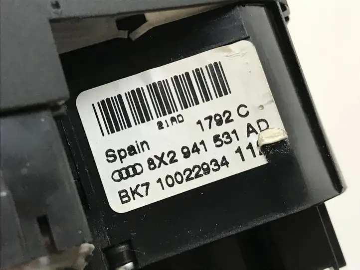 Audi Q3 8U (2011 - 2014) 8X2941531AD Включатель фонарей — фото 3