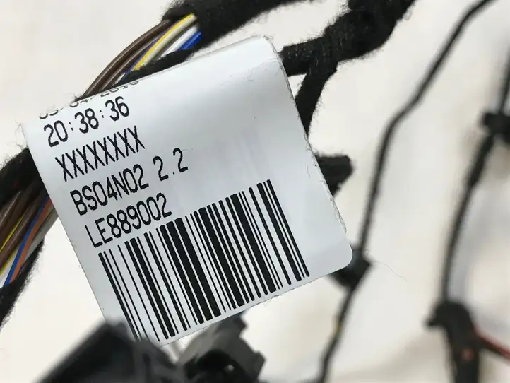 Volvo XC60 (2017 - ) BS04N02 Прочая электропроводка — фото 3