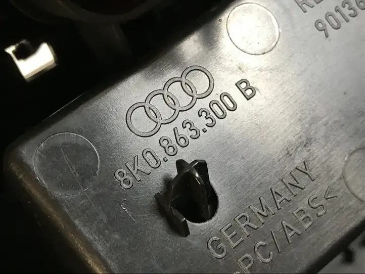 Audi A4 S4 B8 8K (2011 - 2015) 8K0863300B Другая деталь консоли (туннеля) — фото 4