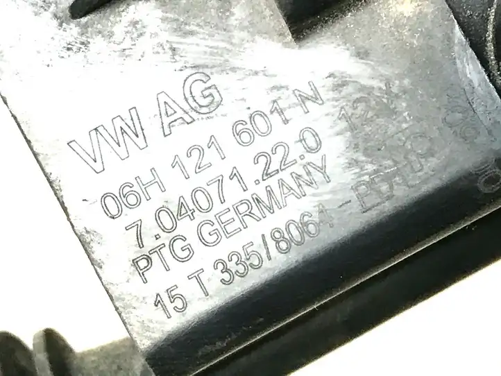 Audi A4 S4 B9 (2015 - 2019) 06H121601N Электроциркуляционный насос — фото 4