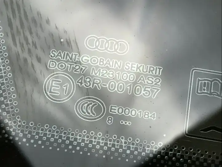 Audi A3/S3 8V (2016 - 2020) 8V4845299A Заднее боковое стекло — фото 3