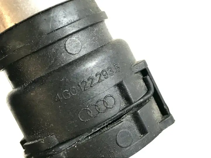 Audi A4 S4 B8 8K (2011 - 2015) 4G0122293B Шланги системы охлаждения — фото 3
