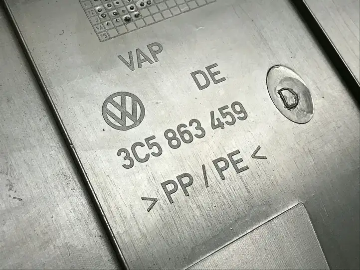 Volkswagen PASSAT B7 (2011 - 2014) 3C5863459D Отделка порога багажника — фото 4