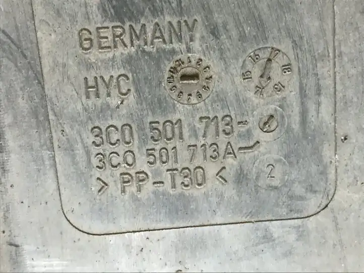 Volkswagen PASSAT B7 (2011 - 2014) 3C0501713 Защита днища задней части — фото 3