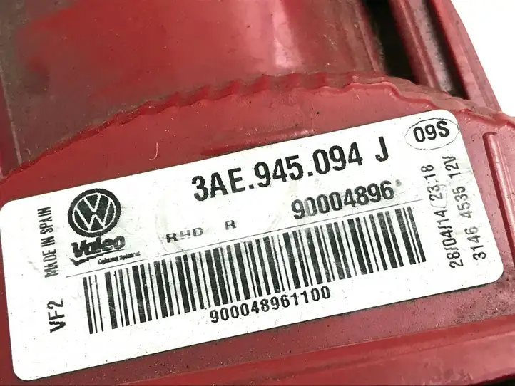 Volkswagen PASSAT B7 (2011 - 2014) 3AE945094J Задний фонарь в крышке багажника — фото 3