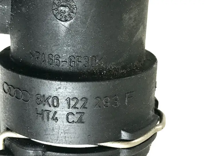 Audi A4 S4 B8 8K (2011 - 2015) 8K0121049AJ Шланги системы охлаждения — фото 3