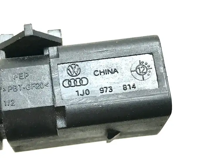 Audi A4 S4 B8 8K (2011 - 2015) 06H971627B Проводка топливных форсунок — фото 9
