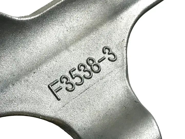 Audi A6 C7 (2011 - 2014) 06E133340E Держатель форсунки — фото 3