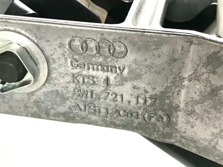 Audi A4 S4 B9 (2015 - 2019) 8W1721117 Кронштейн тормозной педали — фото 4