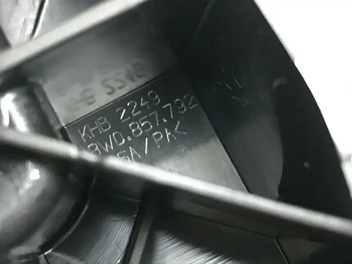 Audi A4 S4 B9 (2015 - 2019) 8W0857792 Прочие детали салона — фото 3