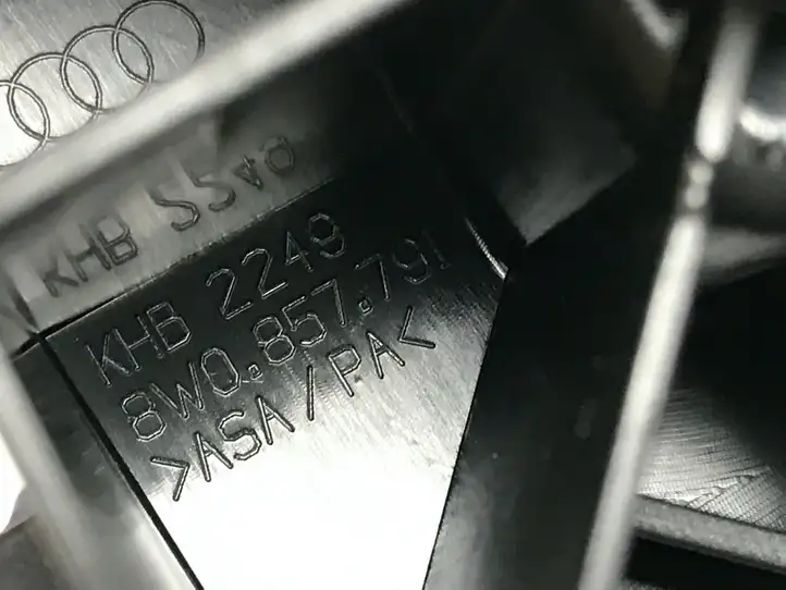 Audi A4 S4 B9 (2015 - 2019) 8W0857791 Прочие детали салона — фото 3