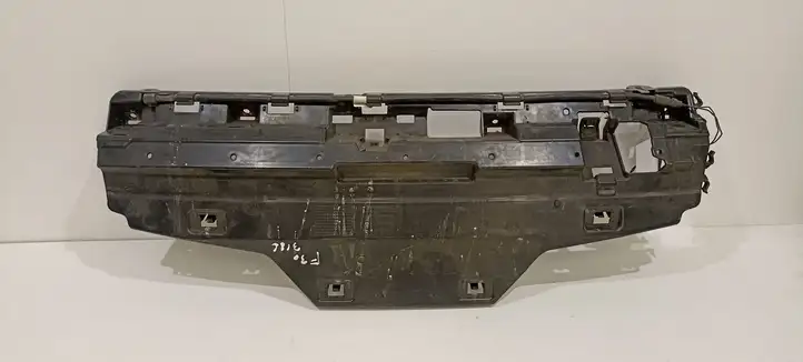 BMW 3 F30 F35 F31 (2012 - 2018) 51127256921 Кронштейн заднего бампера — фото 1