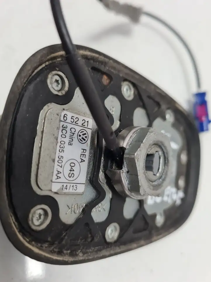 Volkswagen Beetle A5 (2011 - 2018) 3C0035507AA GPS антенна — фото 3