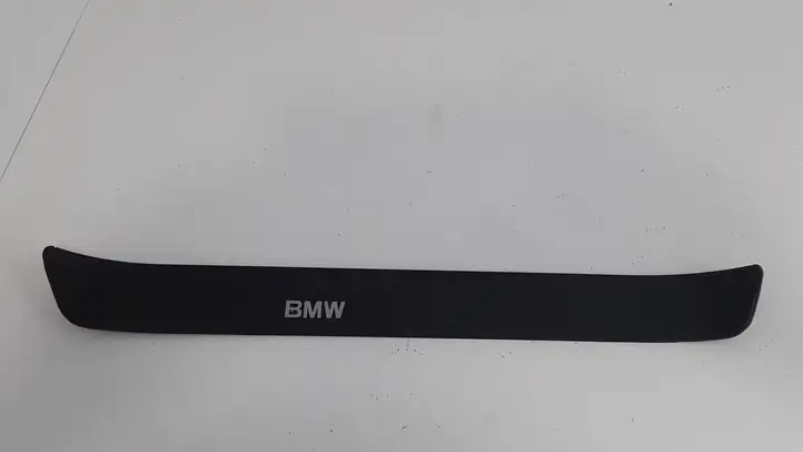 BMW 3 E90 E91 (2005 - 2012) Внутренняя отделка переднего порога — фото 1