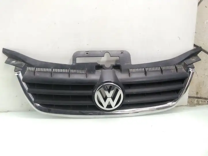 Volkswagen Touran I (2003 - 2010) Верхняя решетка радиатора — фото 1
