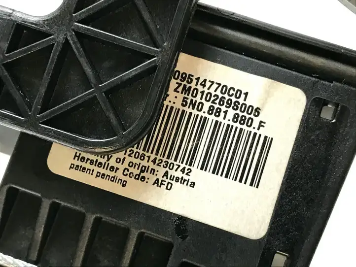 Volkswagen PASSAT B7 (2011 - 2014) 5N0881880F Блок управления сиденьем — фото 4