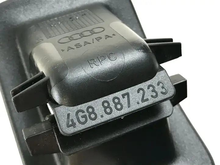 Audi A7 S7 4G (2010 - 2014) 4G8887233 Заглушка ISOFIX — фото 5