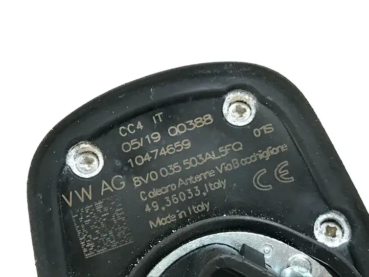 Audi A3/S3 8V (2016 - 2020) 8V0035503AL GPS антенна — фото 3