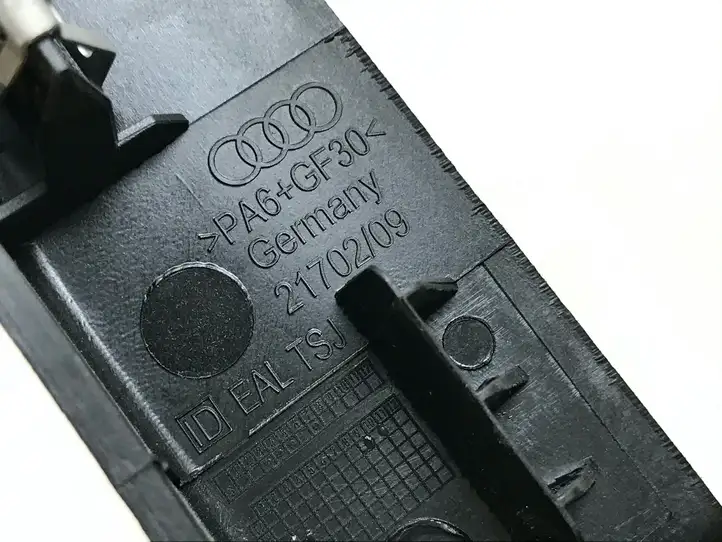 Audi A3/S3 8V (2016 - 2020) 8V0863423A Прочая отделка багажника — фото 3
