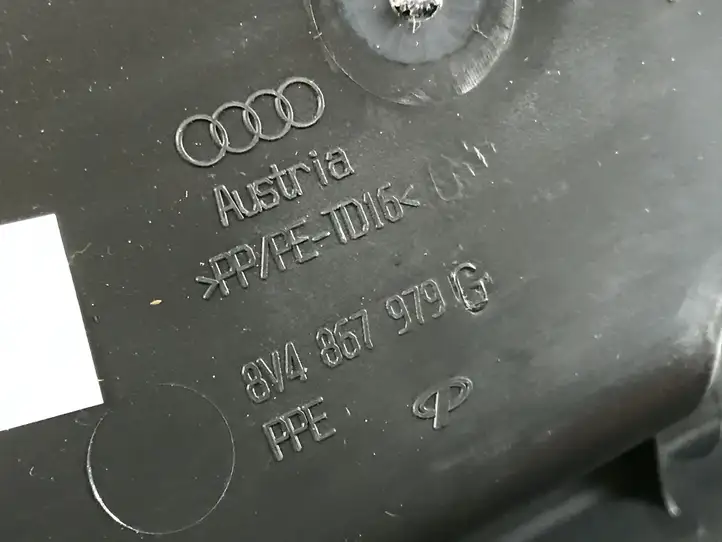 Audi A3/S3 8V (2016 - 2020) 8V4867979G Комплект обшивки крышки багажника — фото 3
