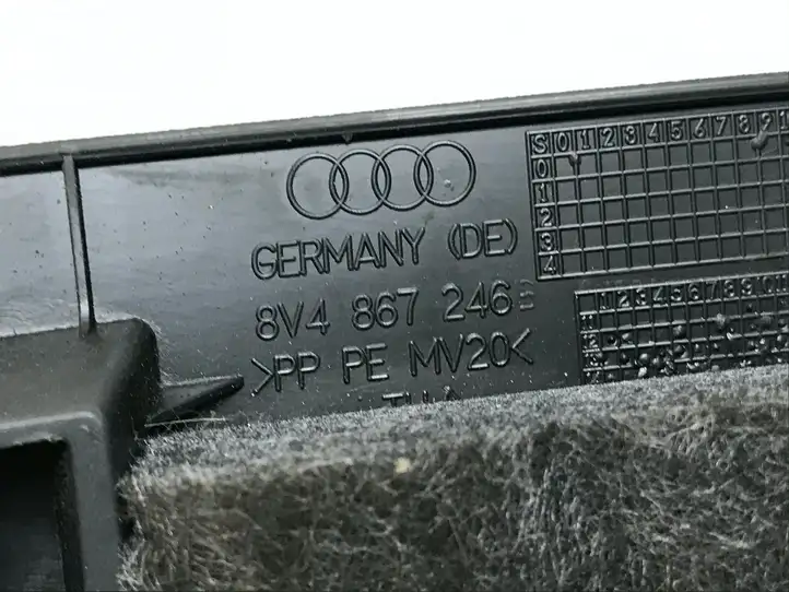 Audi A3/S3 8V (2016 - 2020) 8V4867246B Верхняя обшивка стойки D — фото 3