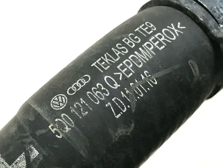 Audi A3/S3 8V (2016 - 2020) 5Q0121063Q Шланги системы охлаждения — фото 3