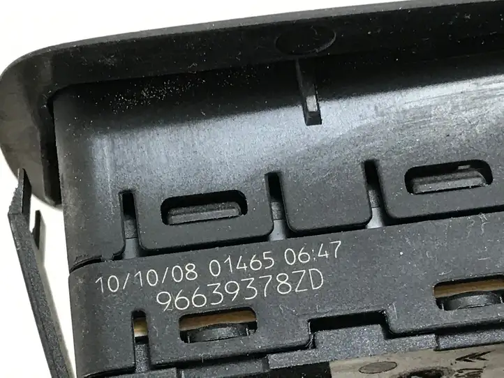 Citroen C4 I Picasso (2006 - 2013) 96639378ZD Блок кнопок стеклоподъемников — фото 3