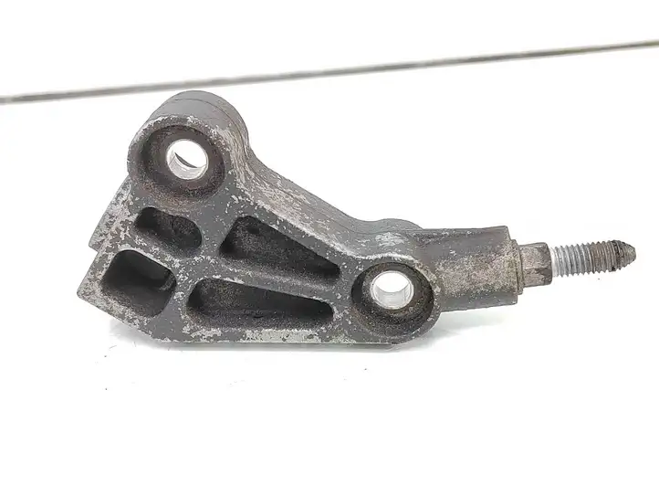 Nissan Qashqai (2006 - 2010) 3148 Кронштейн топливного насоса — фото 2