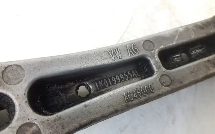 Volkswagen Touran I (2003 - 2010) 1K0199855AE Опора двигателя — фото 2