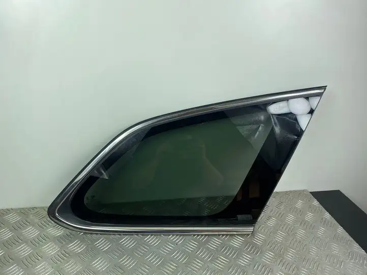 Hyundai Grand Santa Fe NC (2015 - 2018) Заднее боковое стекло — фото 2
