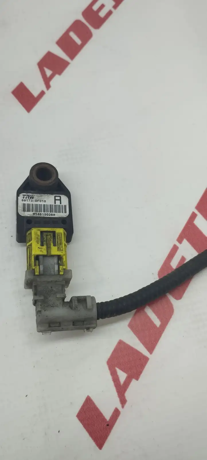 Toyota Corolla Verso AR10 (2004 - 2009) 891730F010 Датчик удара SRS — фото 1