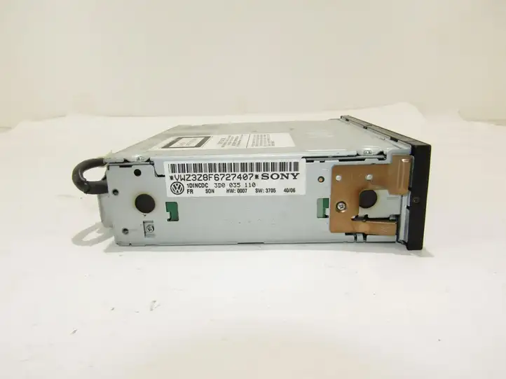 Volkswagen Phaeton (2002 - 2008) CD/DVD чейнджер — фото 4