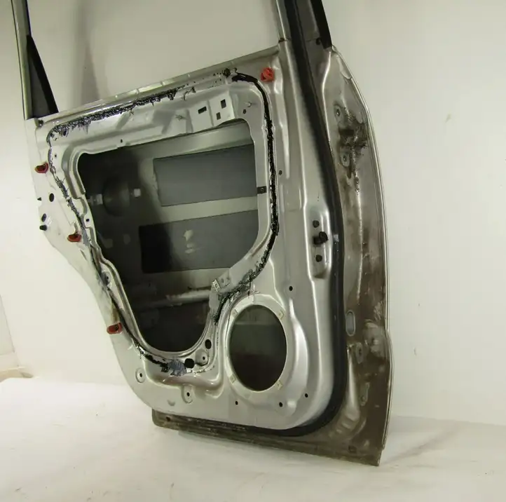 Hyundai Tucson JM (2004 - 2009) Задняя дверь — фото 3