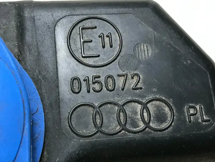 Audi A4 S4 B8 8K (2007 - 2011) 8T2955463B Бачок омывателя стекла — фото 4