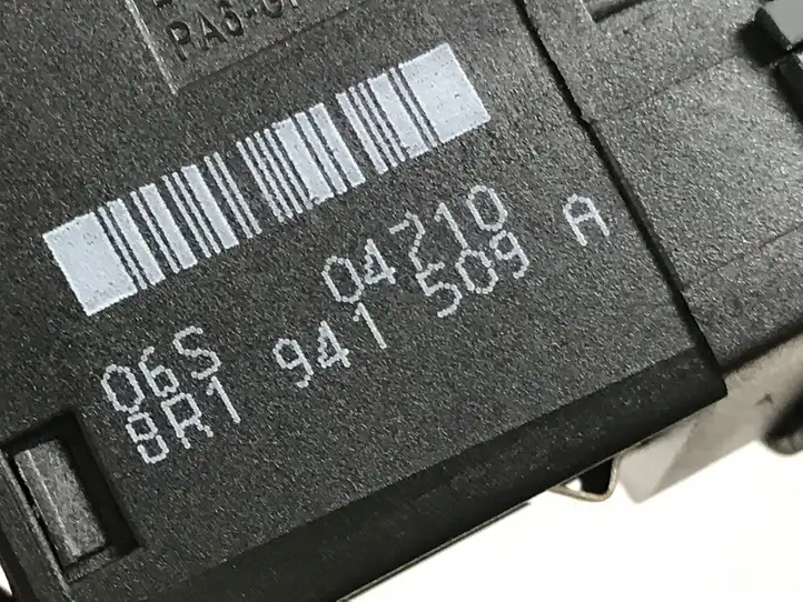 Audi Q5 SQ5 (2008 - 2012) 8R1941509A Включатель аварийных фонарей — фото 3