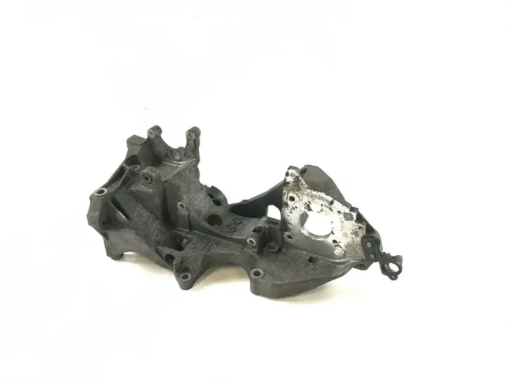 Audi A5 8T 8F (2007 - 2011) 03L903143H Кронштейн генератора — фото 2