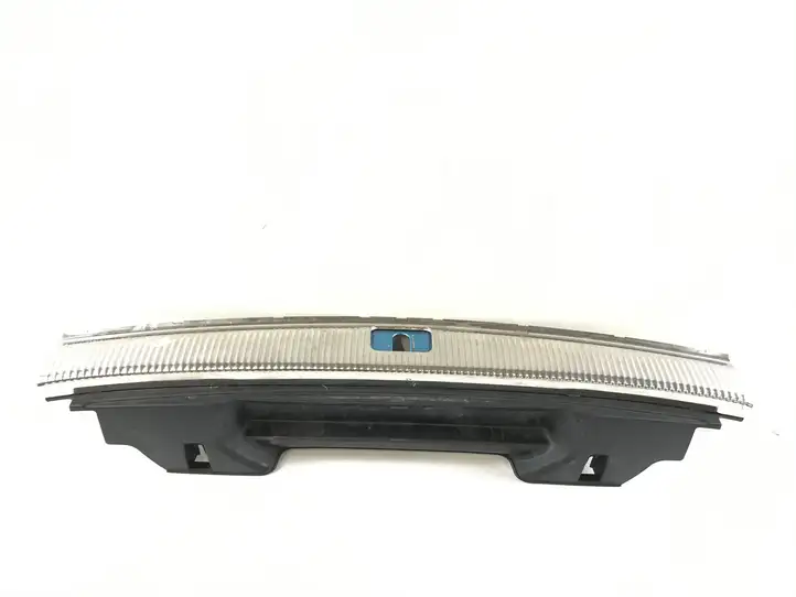Audi Q5 SQ5 (2008 - 2012) 8R0864331C Отделка порога багажника — фото 1