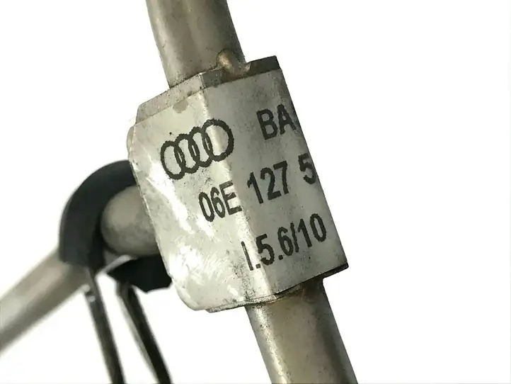 Audi Q5 SQ5 (2008 - 2012) 06E127501T Трубка топливной системы — фото 4