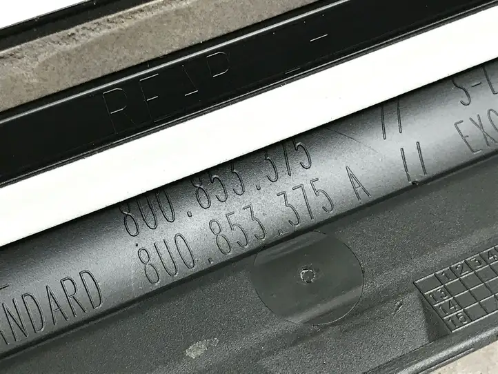 Audi Q3 8U (2011 - 2014) 8U0853375 Внутренняя отделка заднего порога — фото 3