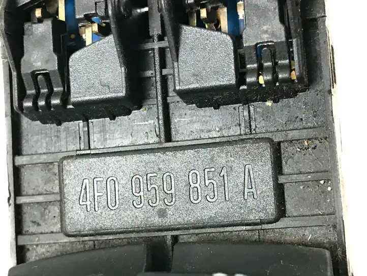 Audi Q7 4L (2005 - 2009) 4F0959851A Кнопка стеклоподъемников — фото 3
