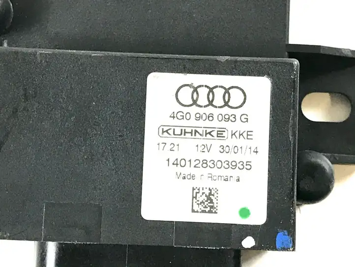 Audi A6 C7 (2011 - 2014) 4G0906093G Блок управления топливным насосом — фото 3
