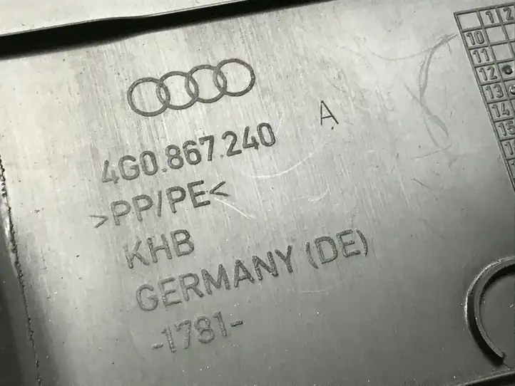 Audi A6 C7 (2011 - 2014) 4G0867240A Нижняя обшивка стойки B — фото 2