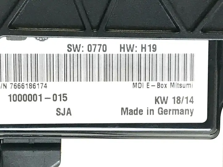 Volkswagen PASSAT B7 (2011 - 2014) 5N0035341H Контроллер мультимедийной системы — фото 3