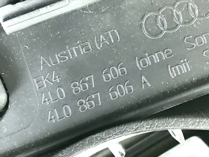 Audi Q7 4L (2005 - 2009) 4L0867973A Обшивка багажника — фото 3
